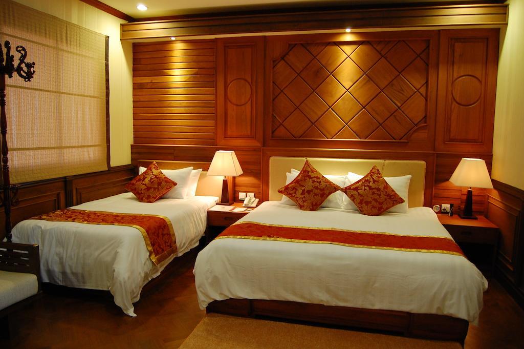 The Golden Lake Hotel Naypyidaw Exteriör bild