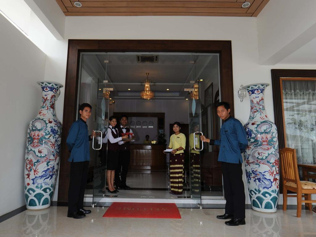 The Golden Lake Hotel Naypyidaw Exteriör bild