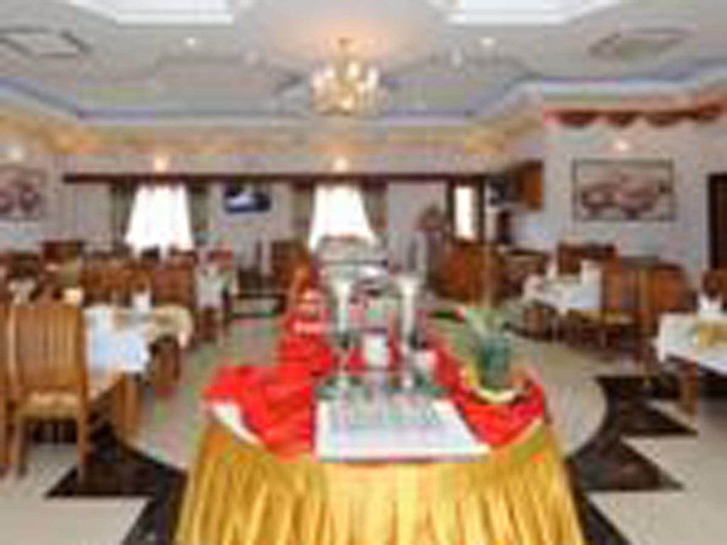 The Golden Lake Hotel Naypyidaw Exteriör bild